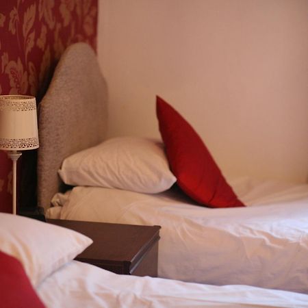 Highlands Hotel And Bar Хейстингс Стая снимка